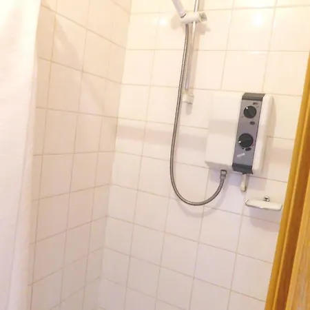 Hotel Dinara 2*